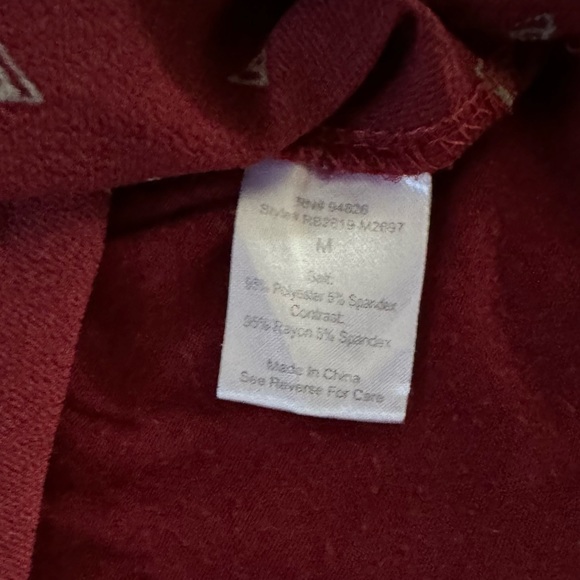 Burgundy Bliss Blouse Sz M - Picture 10 of 10